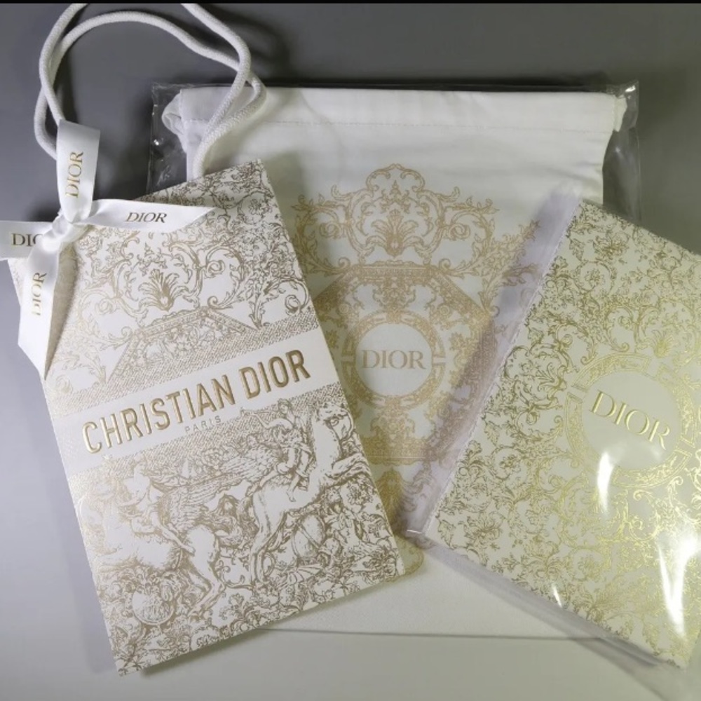 🌟Dior Notebook 2023 Holiday Gold Limited Edition Bundle